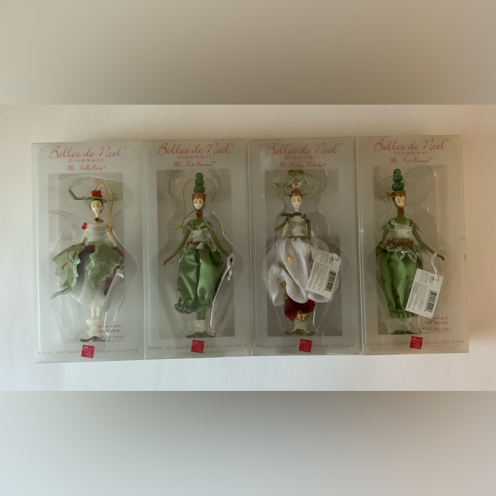 Vintage Belles de Noel Holiday Ornaments Set